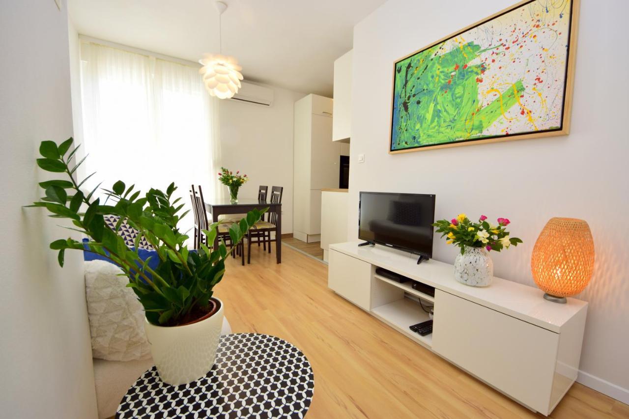 Apartment La La Land Split